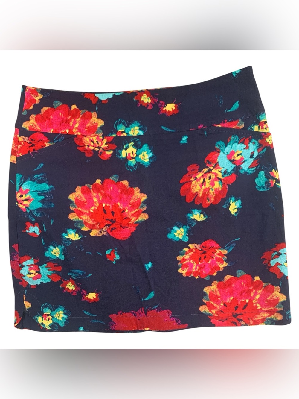 Tribal NWT Mini Skirt in Navy with Red & Teal Floral Print Size M